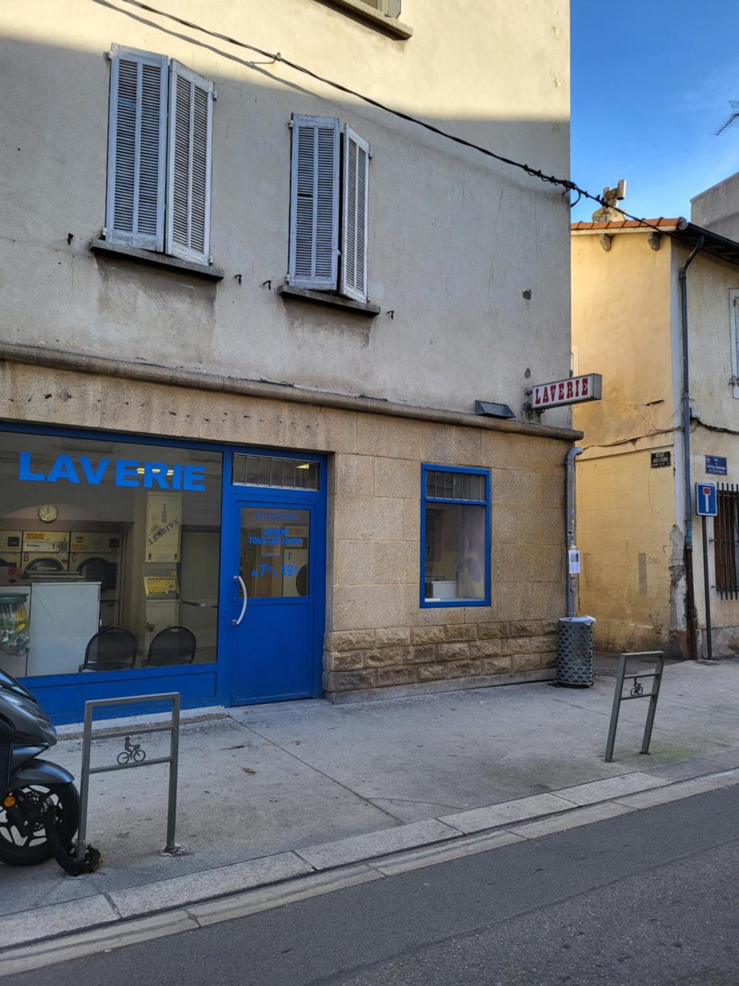 T2 Intra-Murros "Le Lavande" Avec Garage อาวีญง ภายนอก รูปภาพ